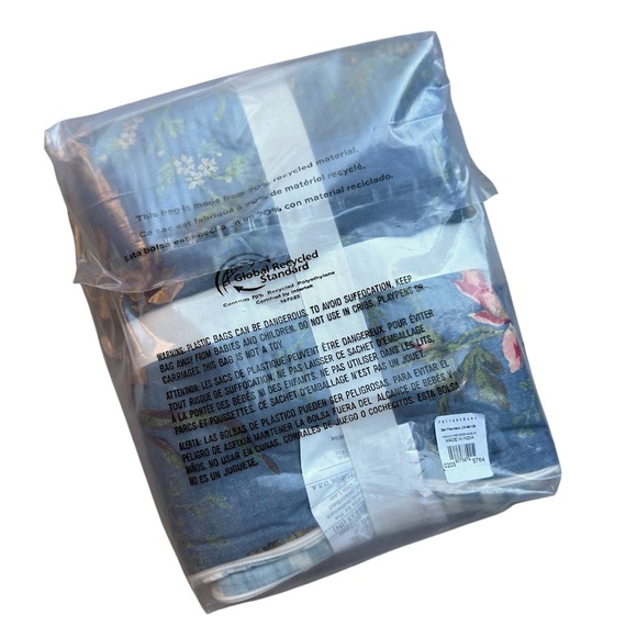 NWT POTTERY BARN EUROPEAN SQUARE MEADOW REVERSIBLE COTTON QUILTED FLORAL SHAM - Picture 7 of 8